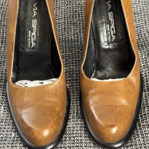 Via Spiga Camel Brown, Leather Pumps, Size 5.5M